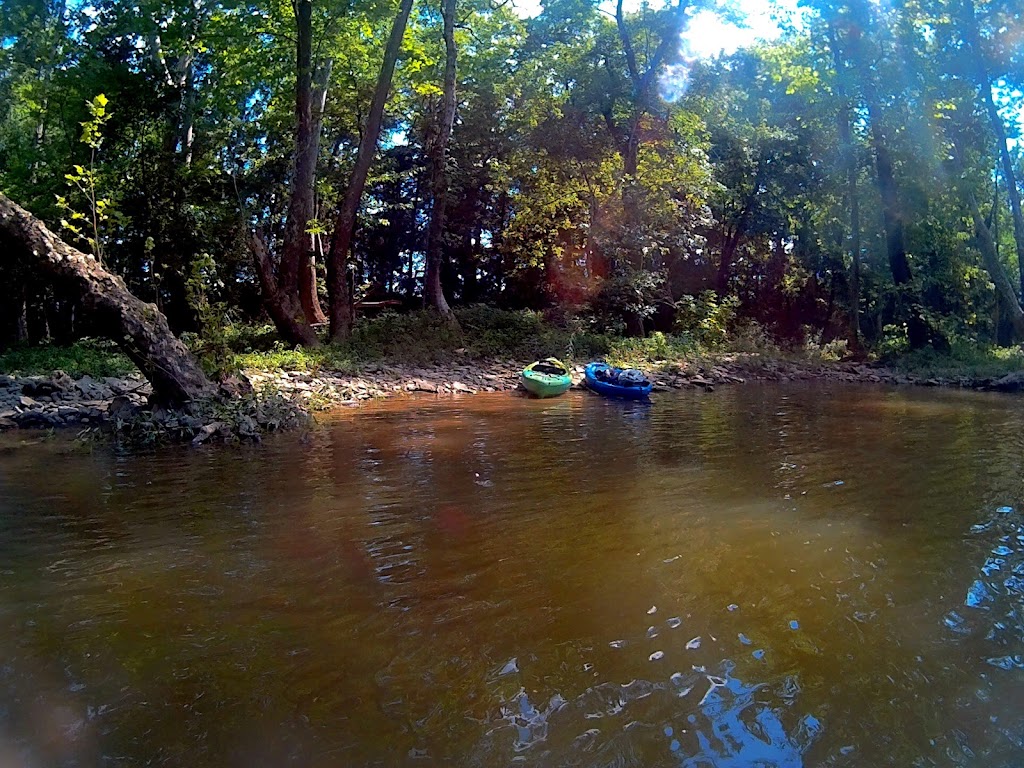 Thaxton’s Canoe Trails and Paddlers’ Inn | 33 Hornbeek Rd, Butler, KY 41006, USA | Phone: (859) 472-2000