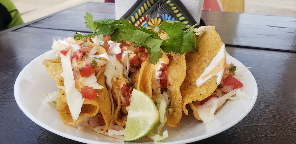 Marena Seafood & Grill | Km 74.5 carretera escenica Tij- Ens, 22765 B.C., Mexico | Phone: 664 255 6624