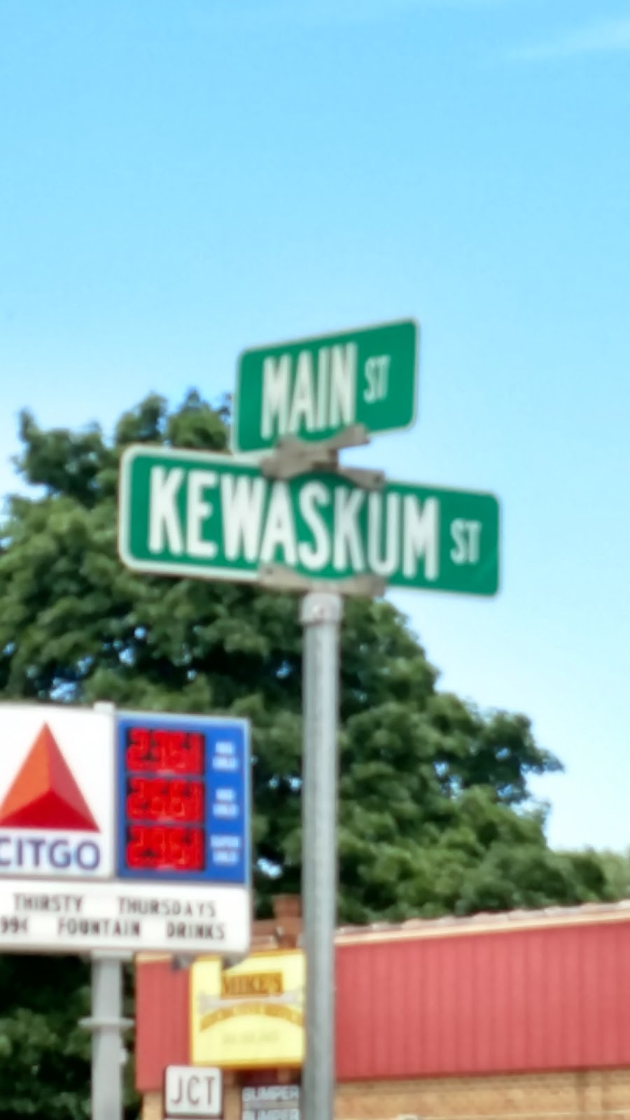 Kewaskum Corner Mart | 516 Main St, Kewaskum, WI 53040, USA | Phone: (262) 626-2707