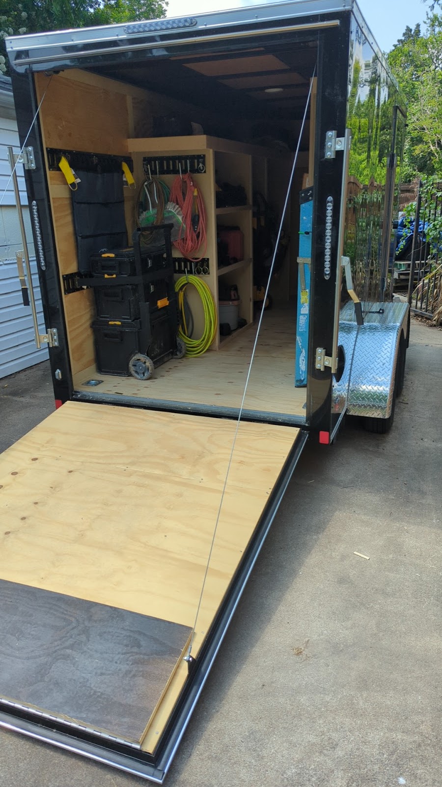 Xtreme Trailer Sales | 9809 C F Hawn Fwy, Dallas, TX 75217, USA | Phone: (972) 632-6507