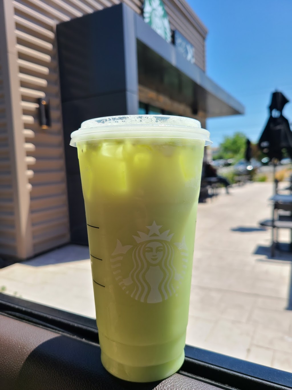 Starbucks | 425 Elkhorn Blvd, Rio Linda, CA 95673, USA | Phone: (916) 317-0930