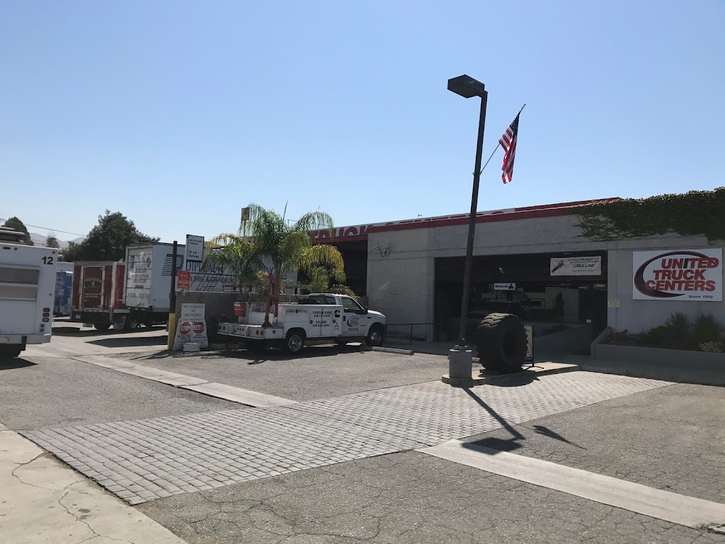 United Truck Centers | 13101 Foothill Blvd, Sylmar, CA 91342, USA | Phone: (818) 837-4595