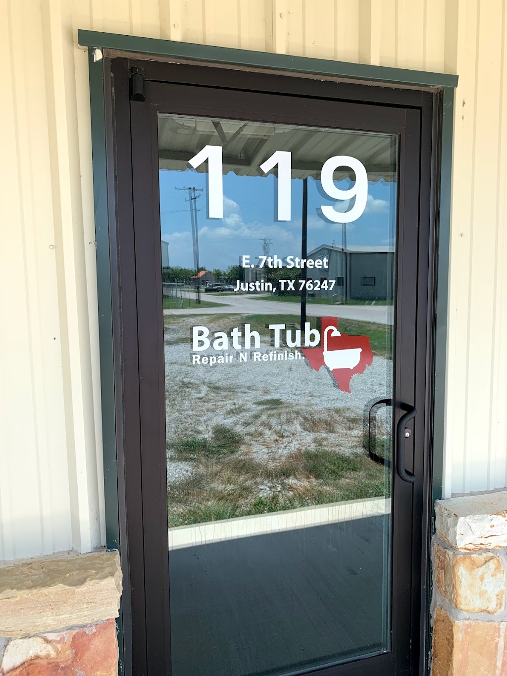 Bathtub Repair N Refinish | 119 E 7th St, Justin, TX 76247, USA | Phone: (817) 917-3439