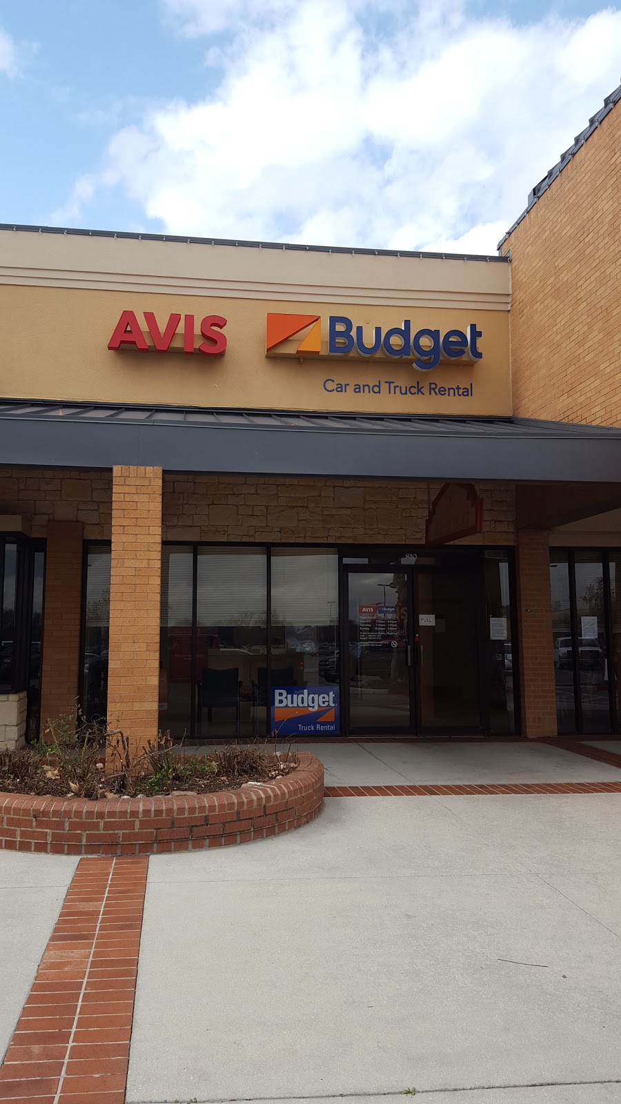 Avis Car Rental | 651 I-35BL Suite 810, New Braunfels, TX 78130, USA | Phone: (830) 643-0403