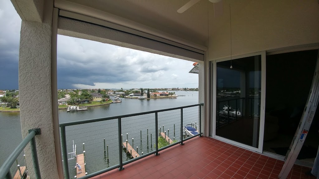 Gulf Coast Retractable Screens | 3547 53rd Ave W #111, Bradenton, FL 34210, USA | Phone: (800) 478-3620