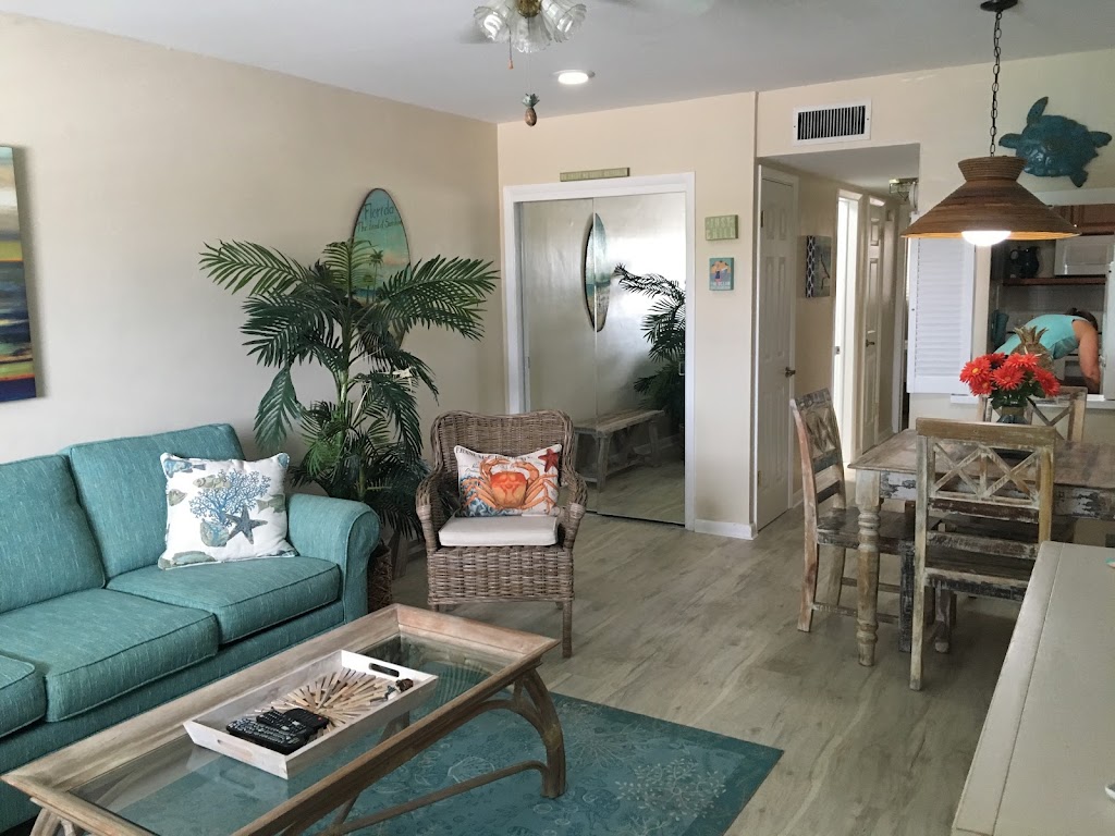 St Pete Beach Condo Rental | 504 67th Ave APT 9, St Pete Beach, FL 33706, USA | Phone: (330) 518-1577