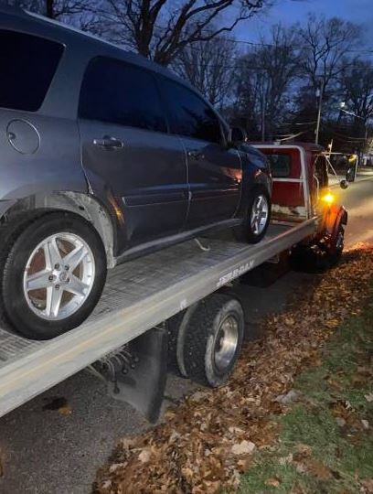 Cheap Towing Akron | 1130 Brittain Rd, Akron, OH 44305, USA | Phone: (330) 537-1110