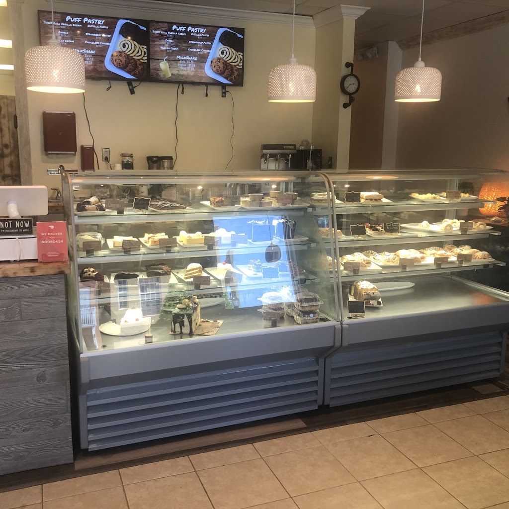 Four Palates Gelato & Bakery | 16640 Cagan Crossings Blvd unit 302, Clermont, FL 34714, USA | Phone: (352) 432-5783