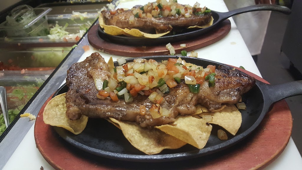 Salinas Mexican Restaurant | 20 Clarkson Wilson Center, Chesterfield, MO 63017, USA | Phone: (636) 530-9010