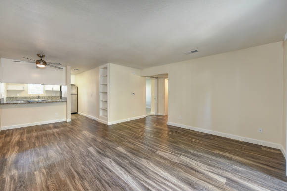 Monte Bello Apartments | 4001 S Watt Ave, Sacramento, CA 95826, USA | Phone: (888) 502-4558