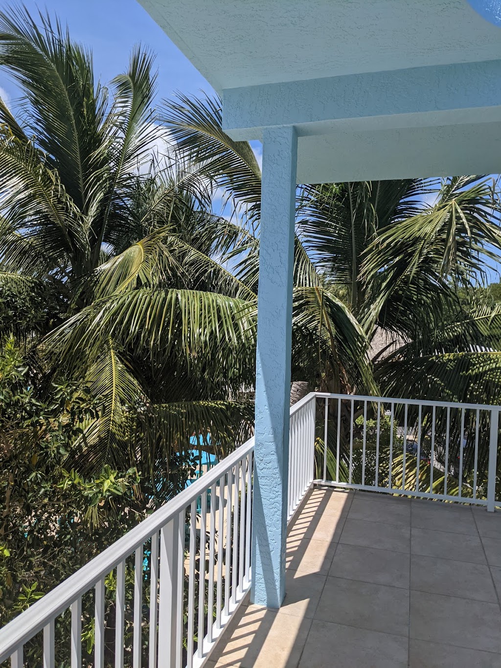 Florida Keys Retreats | 99830 Overseas Hwy, Key Largo, FL 33037, USA | Phone: (305) 619-0172