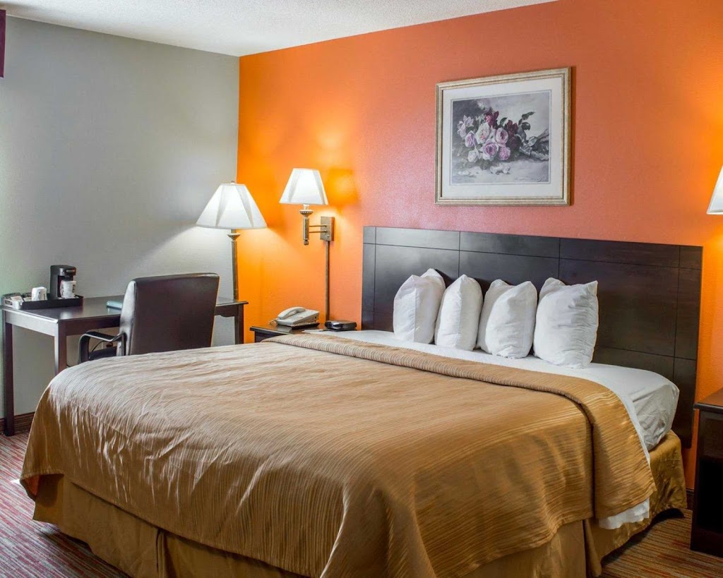 Econo Lodge | 2000 Brentwood St, High Point, NC 27263, USA | Phone: (336) 886-4141