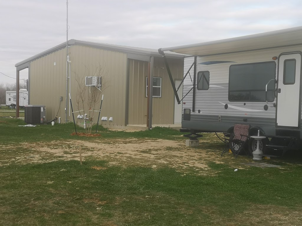 Pecan Springs RV Park | 1956 Sutherland Springs CR 329, Floresville, TX 78114 | Phone: (830) 391-7011