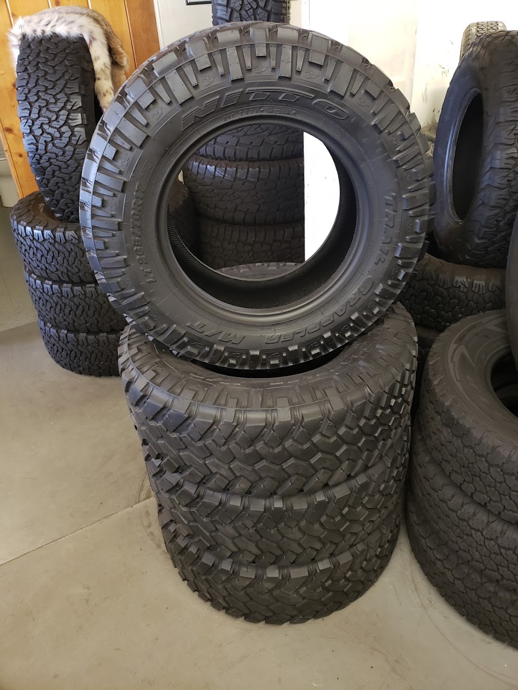 Malones Quality Tire | 2394 Apache Trail, Apache Junction, AZ 85120, USA | Phone: (480) 983-3127