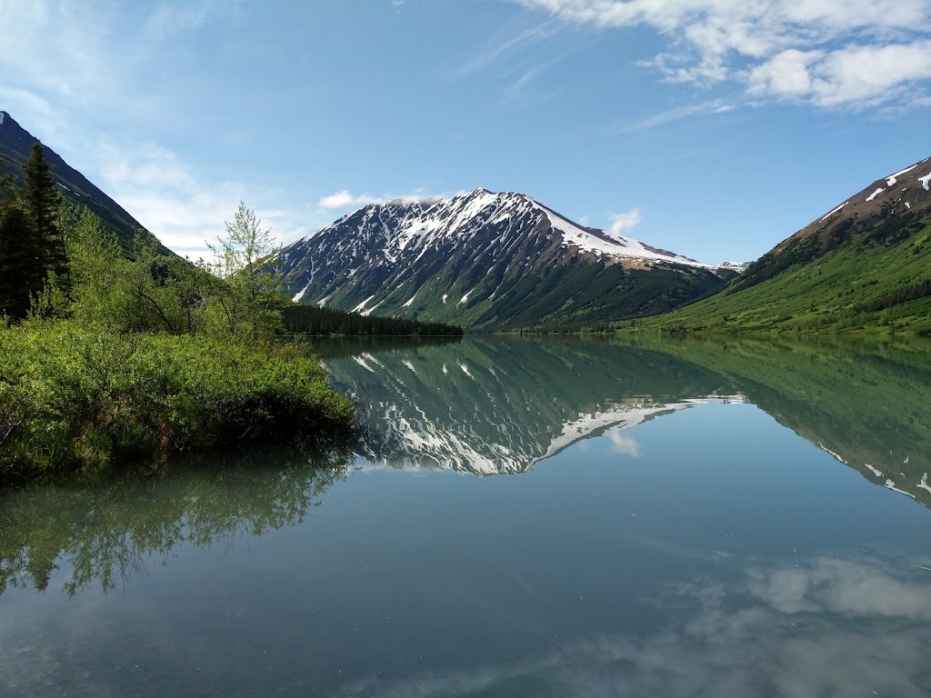 Crescent Lake Cabin | Seward, AK 99664, USA | Phone: (518) 885-3639