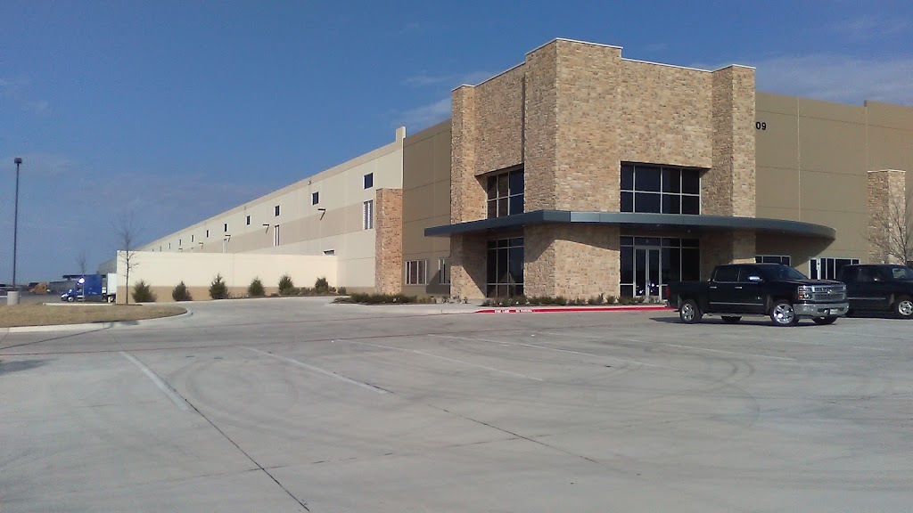 Pratt Retail - storage  | Photo 2 of 10 | Address: 9209 Old Hickory Trail, Dallas, TX 75237, USA | Phone: (972) 798-4674