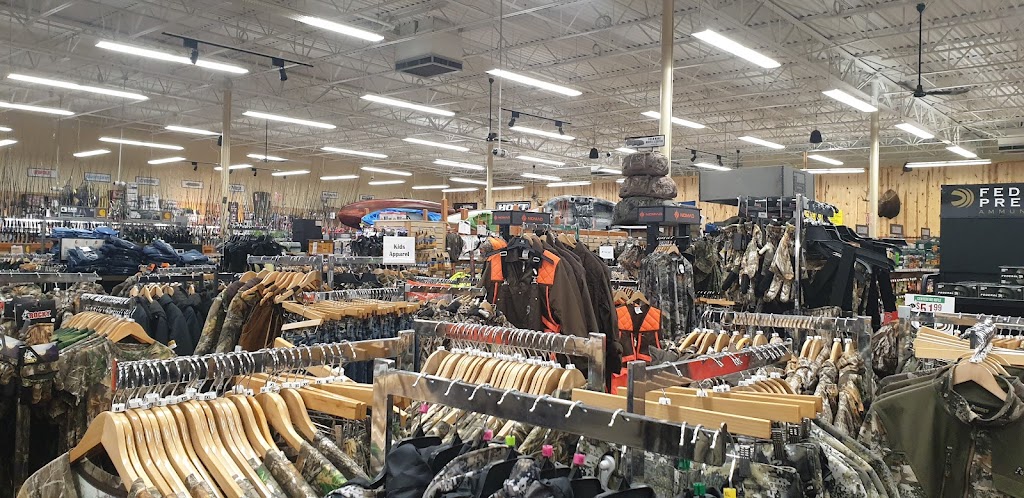 Fin Feather Fur Outfitters - Rossford | 27171 Crossroads Pkwy, Perrysburg, OH 43551, USA | Phone: (567) 331-6300