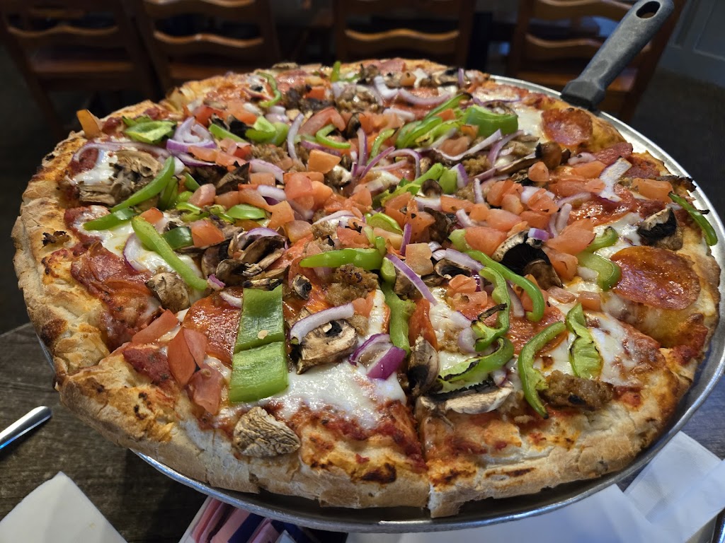 Oggis Sports | Brewhouse | Pizza | 305 Encinitas Blvd, Encinitas, CA 92024, USA | Phone: (760) 944-8170