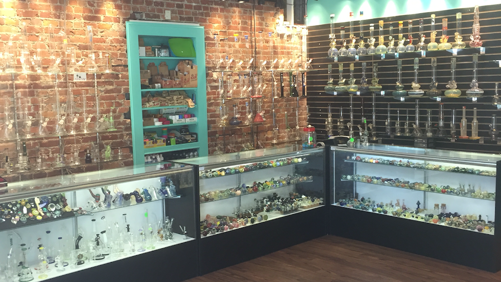 Aardvark Glass | 5113 Colley Ave, Norfolk, VA 23508, USA | Phone: (757) 423-0901