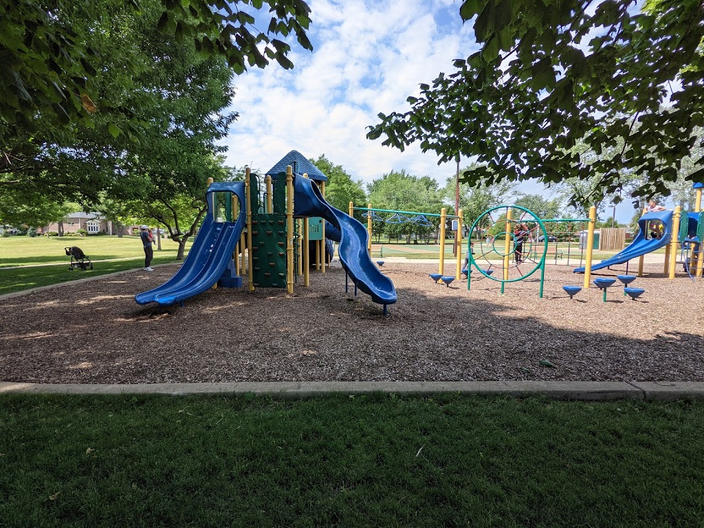 Carefree Park | 1231 S Belmont Ave, Arlington Heights, IL 60005 | Phone: (847) 577-3000