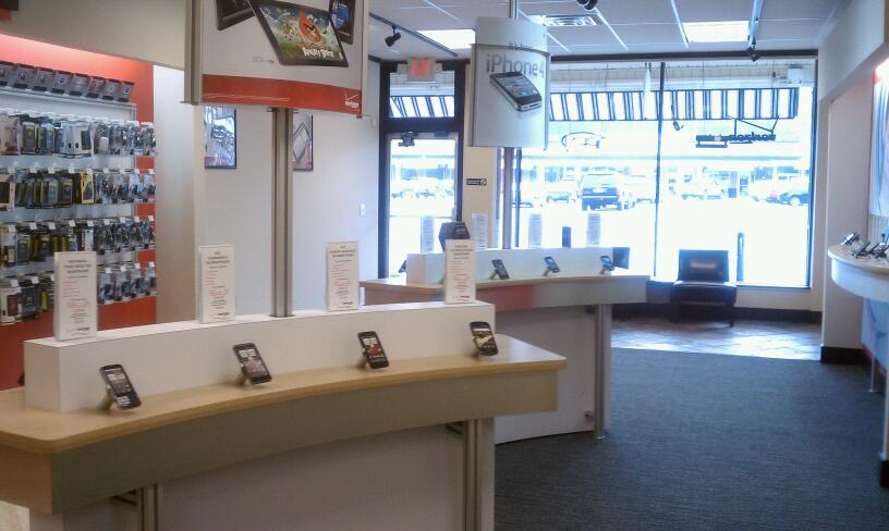 Verizon | 27309 Wolf Rd, Bay Village, OH 44140, USA | Phone: (440) 249-6095