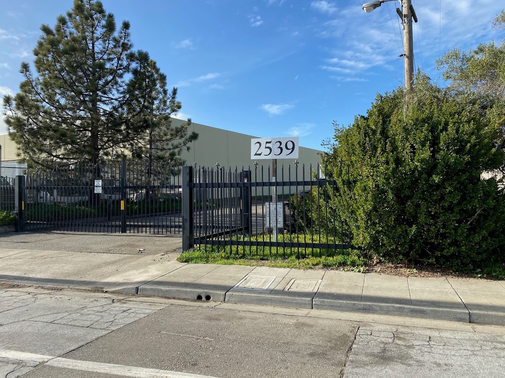 Grant Ave Storage | 2539 Grant Ave, San Leandro, CA 94579, USA | Phone: (510) 278-2211