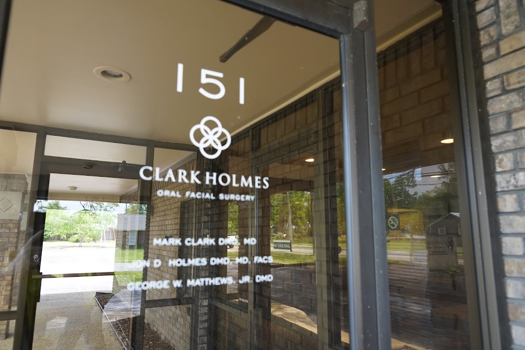 Clark Holmes Smith Oral Facial Surgery - Trussville | 151 N Chalkville Rd, Trussville, AL 35173, USA | Phone: (205) 598-2464