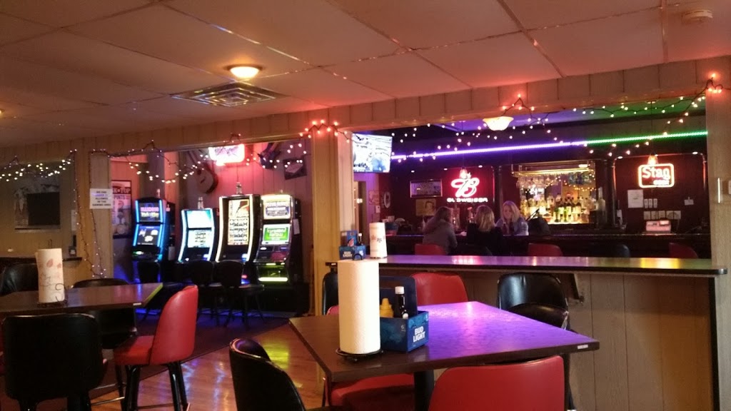 Woodyz Bar & Grill | 100 S Long St, Caseyville, IL 62232, USA | Phone: (618) 344-3218