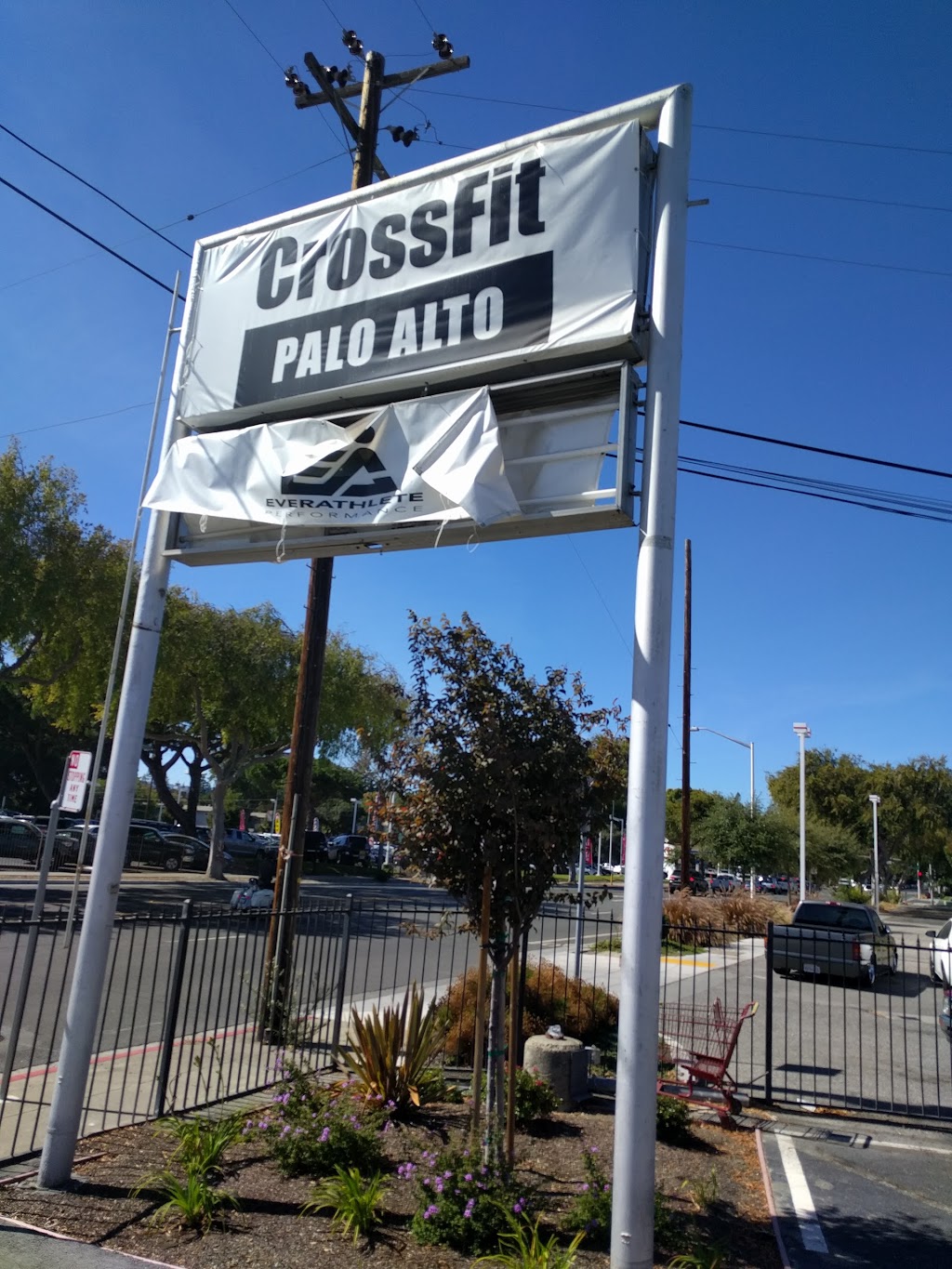 CrossFit Palo Alto | 2598 W Middlefield Rd, Mountain View, CA 94043, USA | Phone: (650) 867-0447