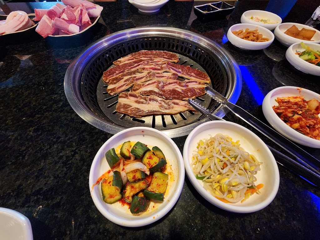 Omi Korean Grill & Bar(Arlington) | 226 Lincoln Square, Arlington, TX 76011, USA | Phone: (682) 323-8386