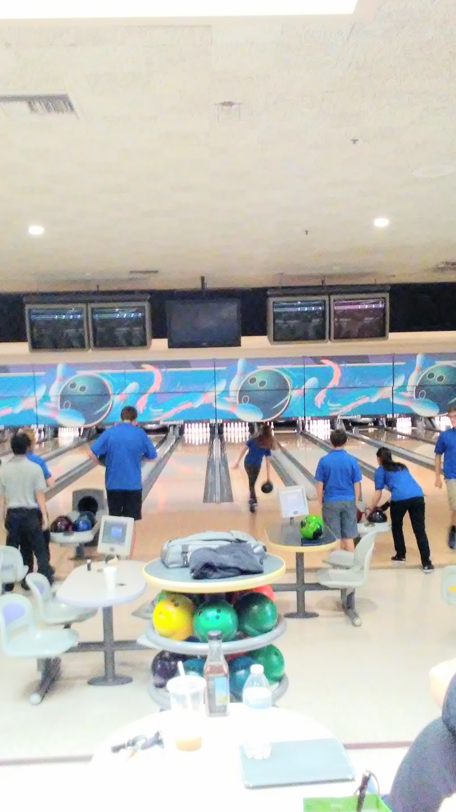 Fountain Bowl | 17110 Brookhurst St, Fountain Valley, CA 92708, USA | Phone: (714) 963-2897