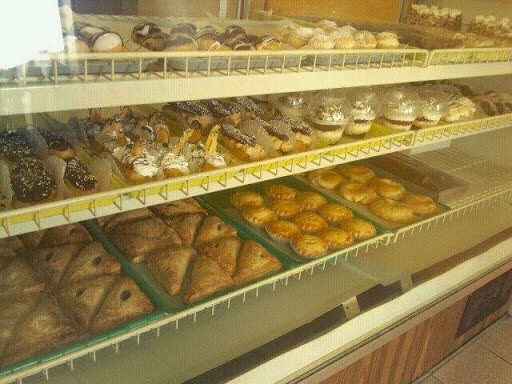 Romanos Italian Bakery | 725 Kenmore Ave, Buffalo, NY 14223, USA | Phone: (716) 837-2266