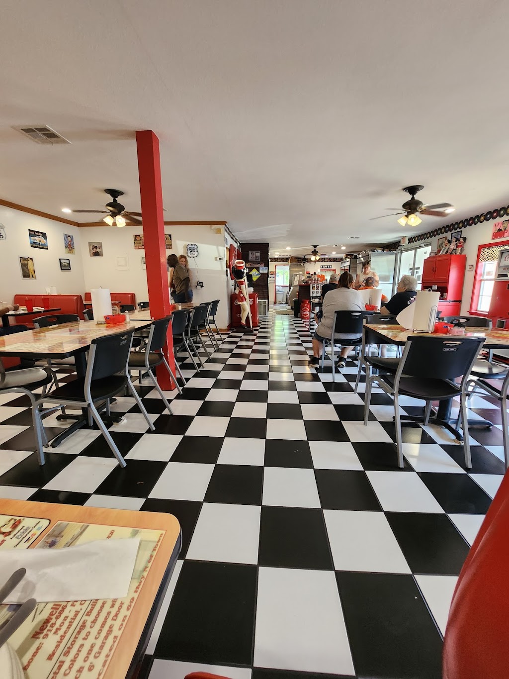 Back In Time Diner | 1703 E Okmulgee Ave, Muskogee, OK 74403, USA | Phone: (918) 684-3263