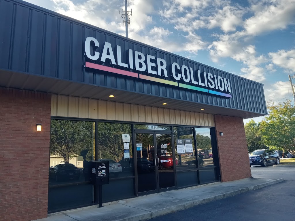 Caliber Collision | 3575 Centerville Hwy, Snellville, GA 30039, USA | Phone: (770) 978-3200