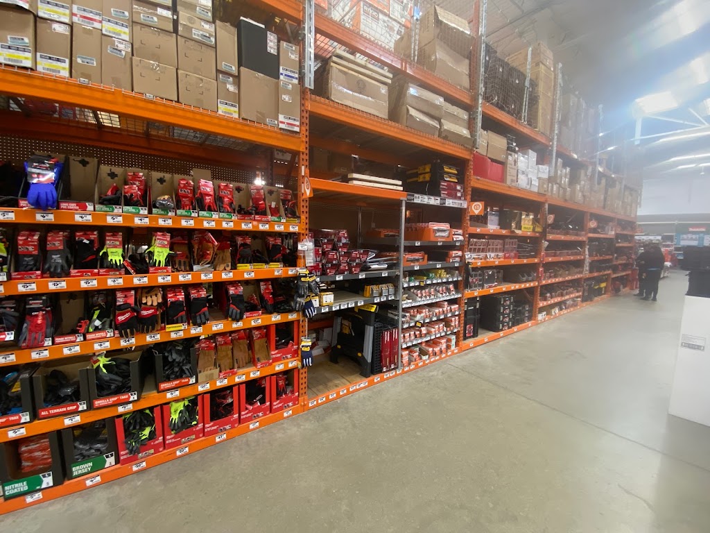 The Home Depot | 700 Broadview Village Square, Broadview, IL 60155, USA | Phone: (708) 865-9900
