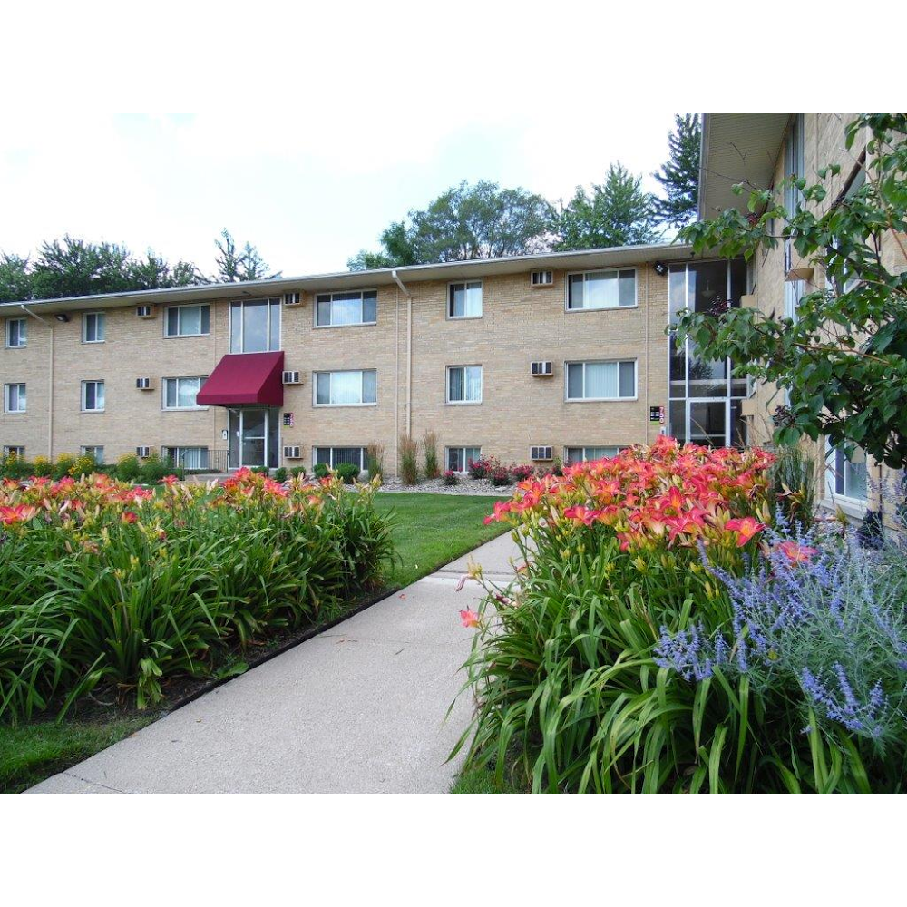 Crestview Apartment Homes | 838 N Elmer St #4, Griffith, IN 46319, USA | Phone: (219) 838-1450