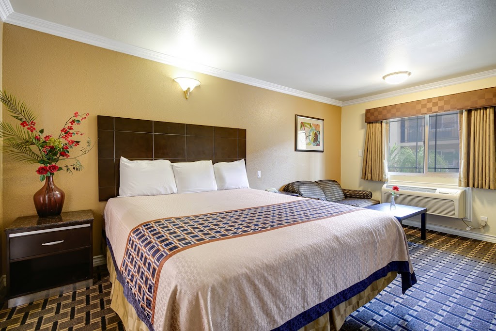 Hacienda Inn & Suites | 1125 N Hacienda Blvd, La Puente, CA 91744 | Phone: (626) 333-8991