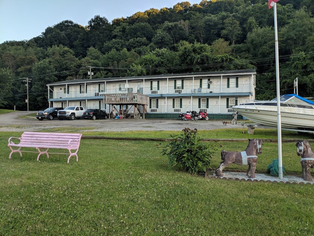 Andrews Motel | 12269 Ohio River Blvd, Chester, WV 26034, USA | Phone: (304) 387-2800