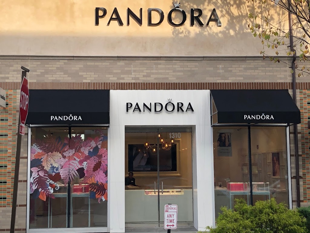 Concordia University Wisconsin Bookstore | 12800 N Lake Shore Dr, Mequon, WI 53097, USA | Phone: (262) 243-4349