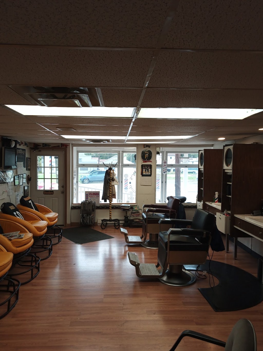 Darnleys Barber shop | 123 E Lincoln Ave, McDonald, PA 15057, USA | Phone: (724) 926-3450