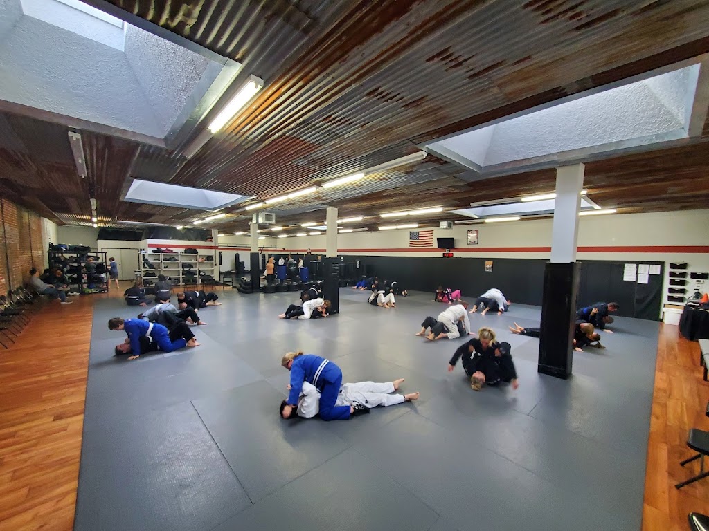 Universal Jiu Jitsu | 217 NE 4th Ave, Camas, WA 98607, USA | Phone: (360) 210-4588