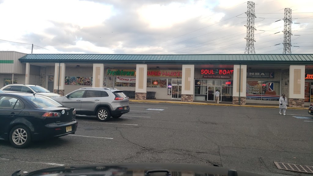 FreshTown Supermarket | 400 John F Kennedy Way, Willingboro, NJ 08046, USA | Phone: (609) 733-3019