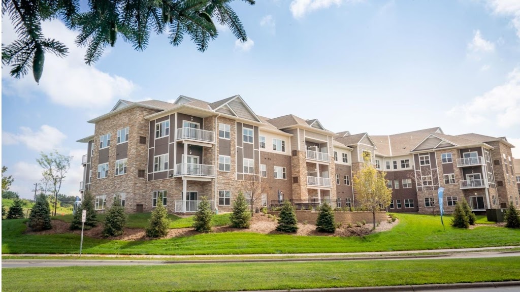 Prairie Bluffs Senior Living | 10300 Hennepin Town Rd, Eden Prairie, MN 55347 | Phone: (952) 444-5000