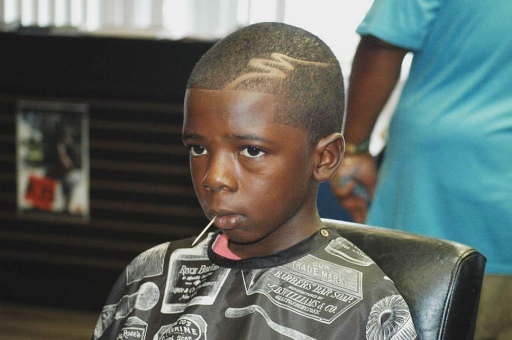 Dougs Barbershop Tampa | 2092 W Busch Blvd, Tampa, FL 33612 | Phone: (813) 488-5988