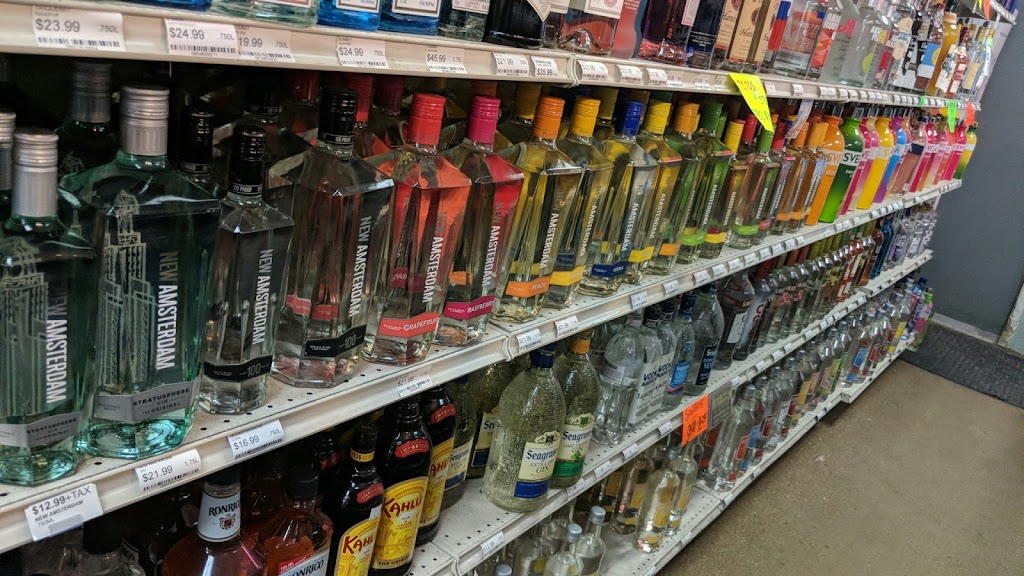 Williams Village Liquor | 655 30th St, Boulder, CO 80303, USA | Phone: (720) 484-4430