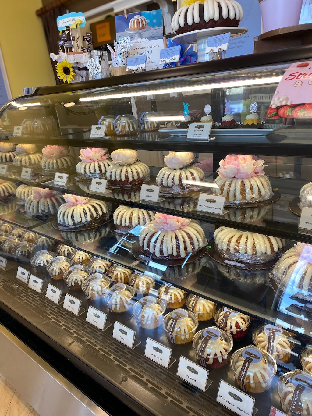 Nothing Bundt Cakes | 3634 Long Prairie Rd Suite 114, Flower Mound, TX 75022, USA | Phone: (972) 539-8282