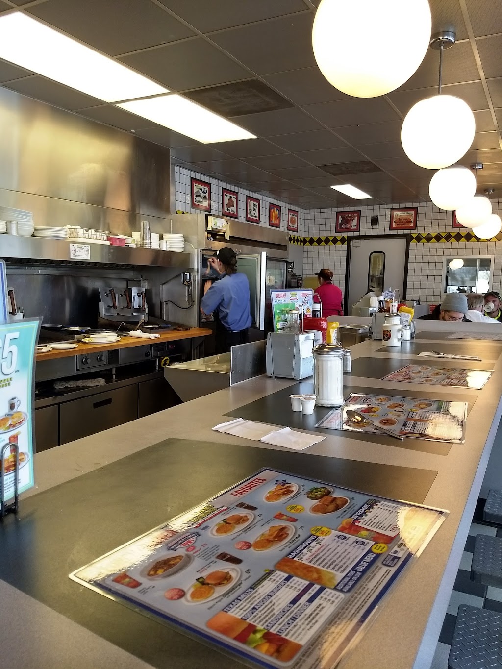 Waffle House | 111 Oak Ct, Slidell, LA 70458, USA | Phone: (985) 639-9526