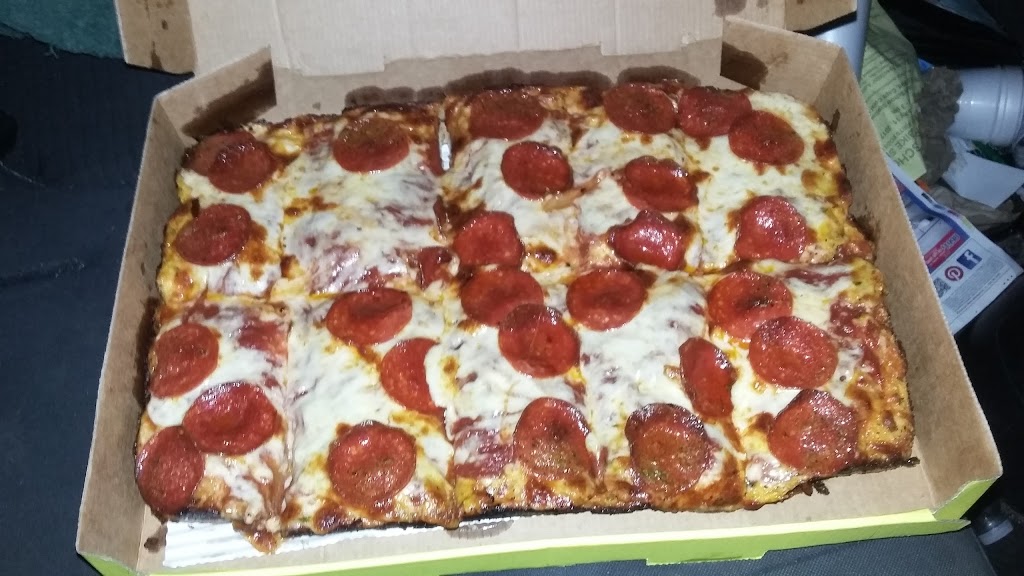 Hungry Howies Pizza | 12710 US-301, Dade City, FL 33525 | Phone: (352) 521-0054