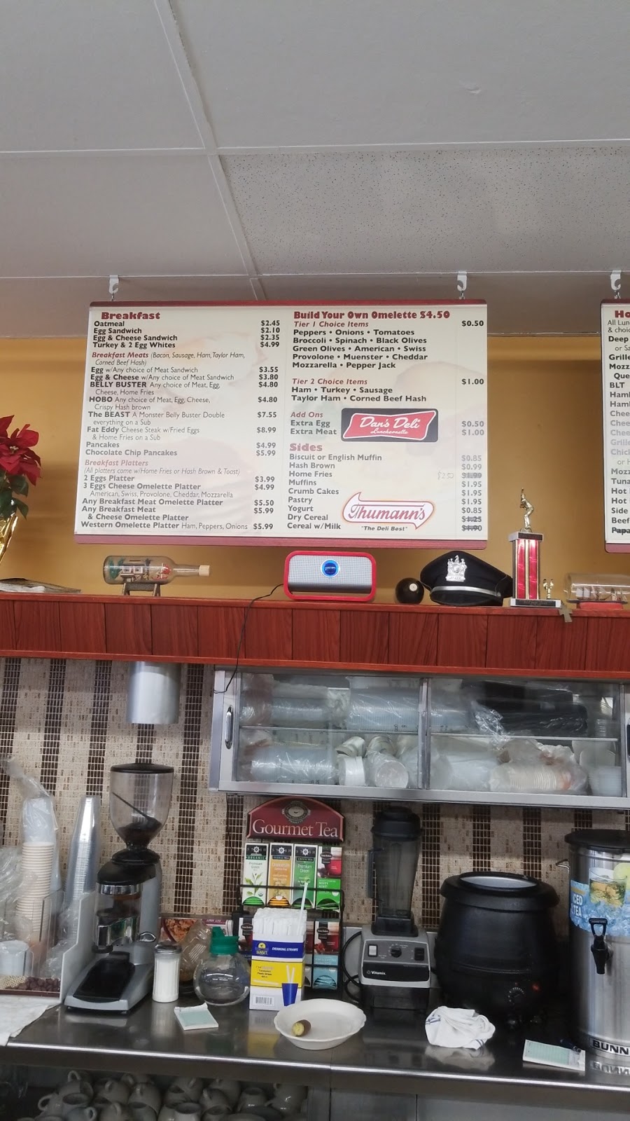 Dans Deli Luncheonette & Bagels | 142 S Prospect Ave, Bergenfield, NJ 07621, USA | Phone: (201) 384-3354