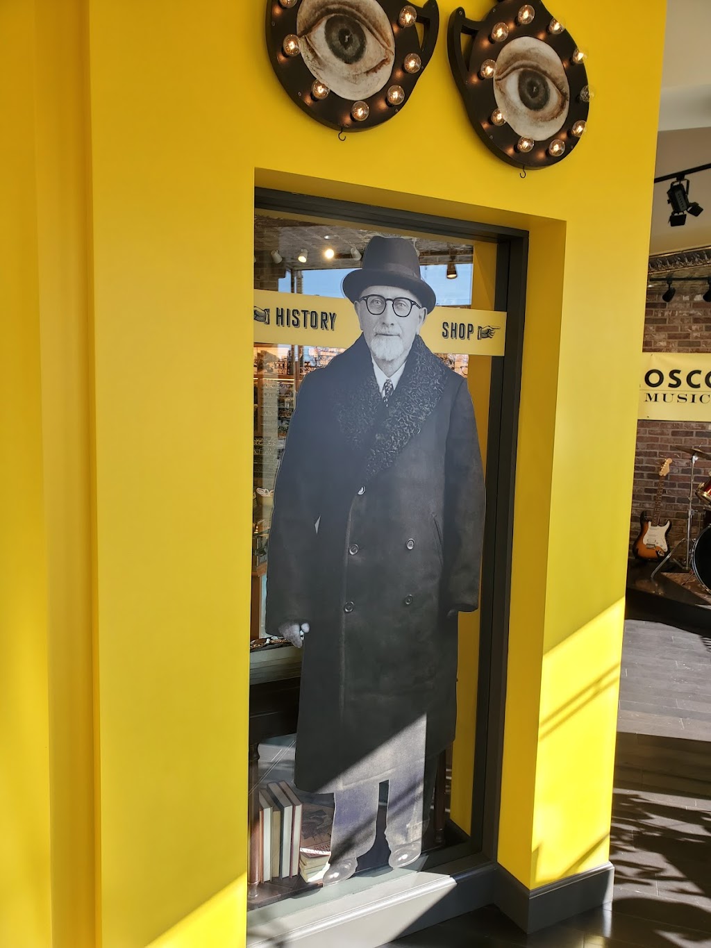 MOSCOT Shop | 7977 Melrose Ave, Los Angeles, CA 90046, USA | Phone: (213) 228-5091